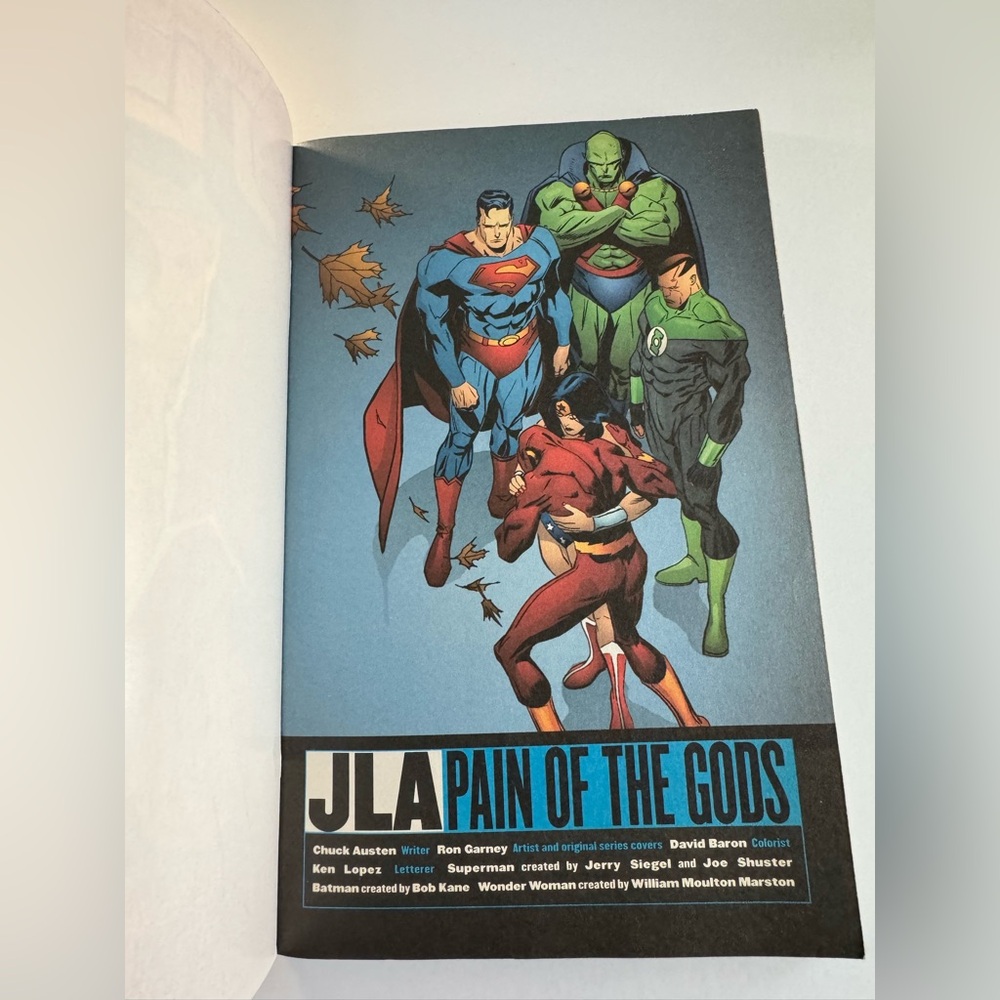 JLA Comic Book - Picture 3 of 4